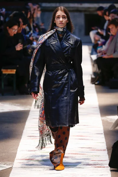 Look 23